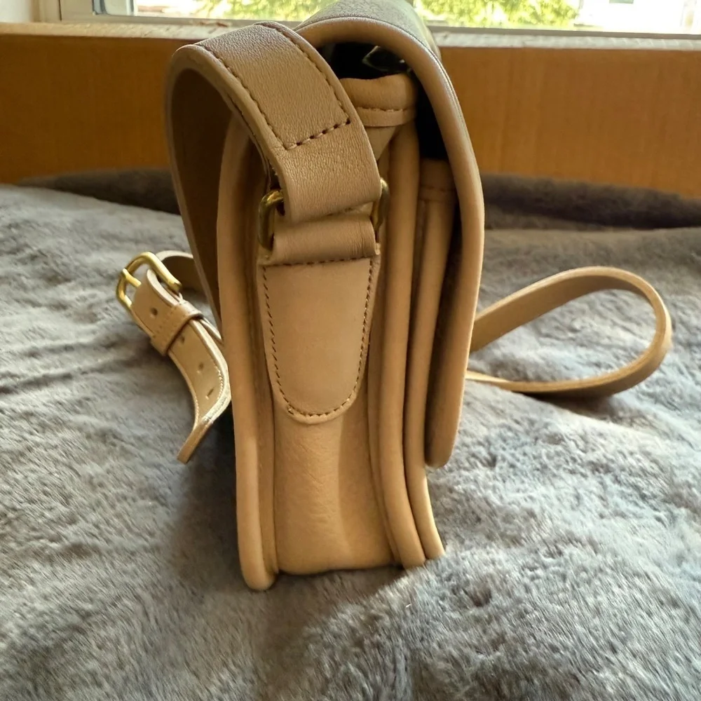 Vintage Coach 9850 Compartment Bag mystery color - Stone? - READ